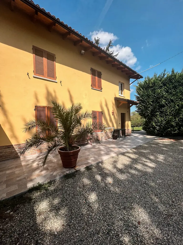 villa-tetide-courtyard